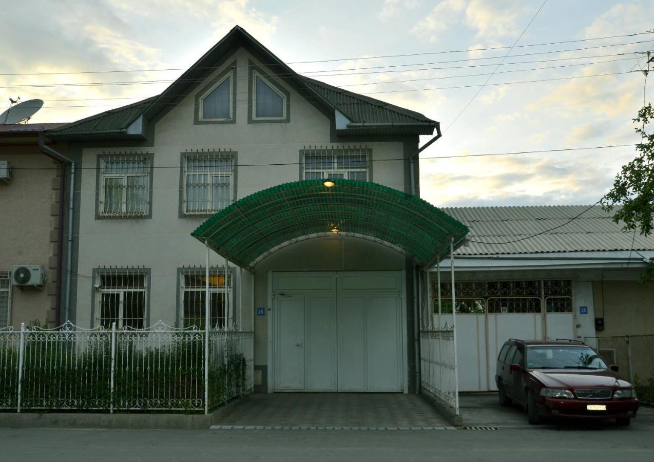 Astoria B&B Osh Exterior foto